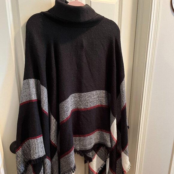 Ellie and Kate Poncho - Picture 2 of 6